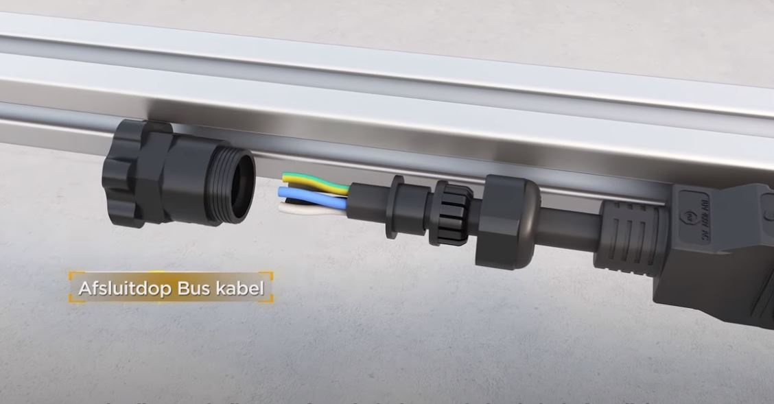 APSystems Micro Omvormer QT2 3 fase 10 jaar garantie