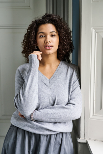 KCluno V-Neck Pullover