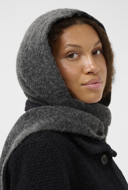 naemah hood scarf