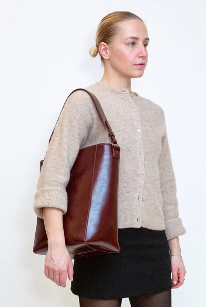 casset raw burgundy