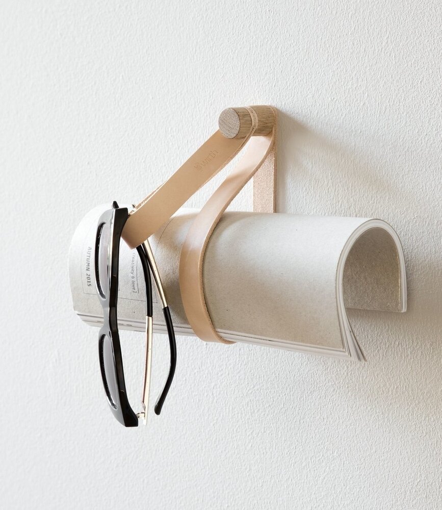 EKTA Living - by Wirth EKTA Living Double loop Natural leather and oak - design by Wirth EKTA Living - by Wirth EKTA Living Double loop Natural leather and oak - design by Wirth