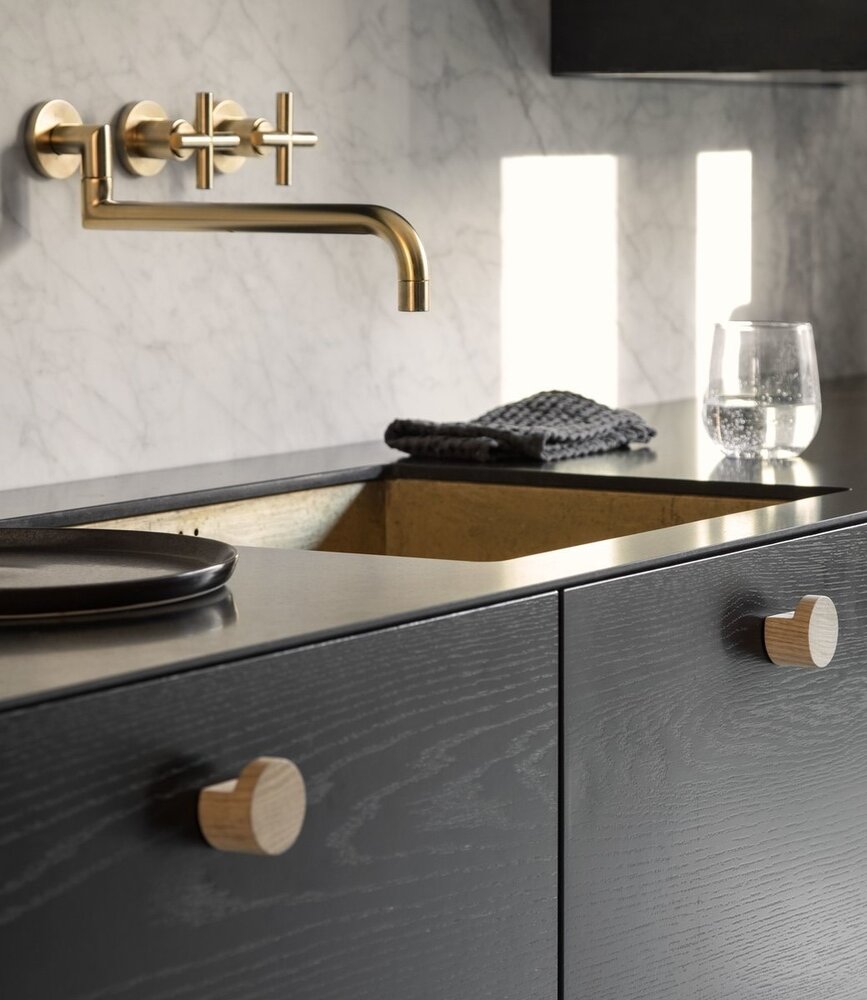 EKTA Living - by Wirth EKTA Living Wall knob / door knob natural Oak Medium - design by Wirth EKTA Living - by Wirth EKTA Living Wall knob / door knob natural Oak Medium - design by Wirth