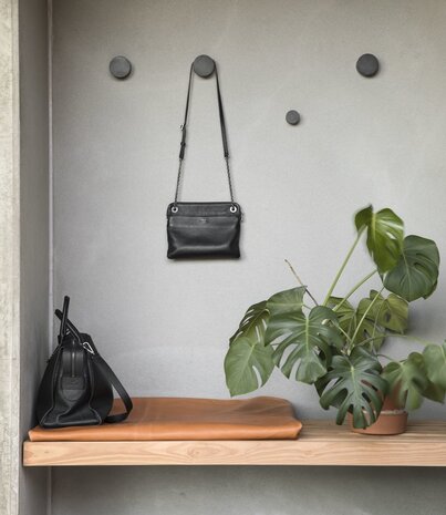 EKTA Living - by Wirth EKTA Living Wandknop / deurknop Zwart eiken Medium - ontwerp by Wirth EKTA Living - by Wirth EKTA Living Wandknop / deurknop Zwart eiken Medium - ontwerp by Wirth