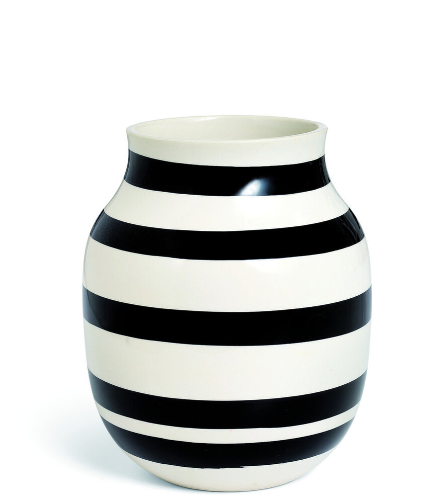 Kähler Design Kähler Design Omaggio Vase Black Stripe H200mm Kähler Design Kähler Design Omaggio Vase Black Stripe H200mm