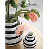 Kähler Design Kähler Design Omaggio Vaas Zwart Streep H125mm Kähler Design Kähler Design Omaggio Vaas Zwart Streep H125mm