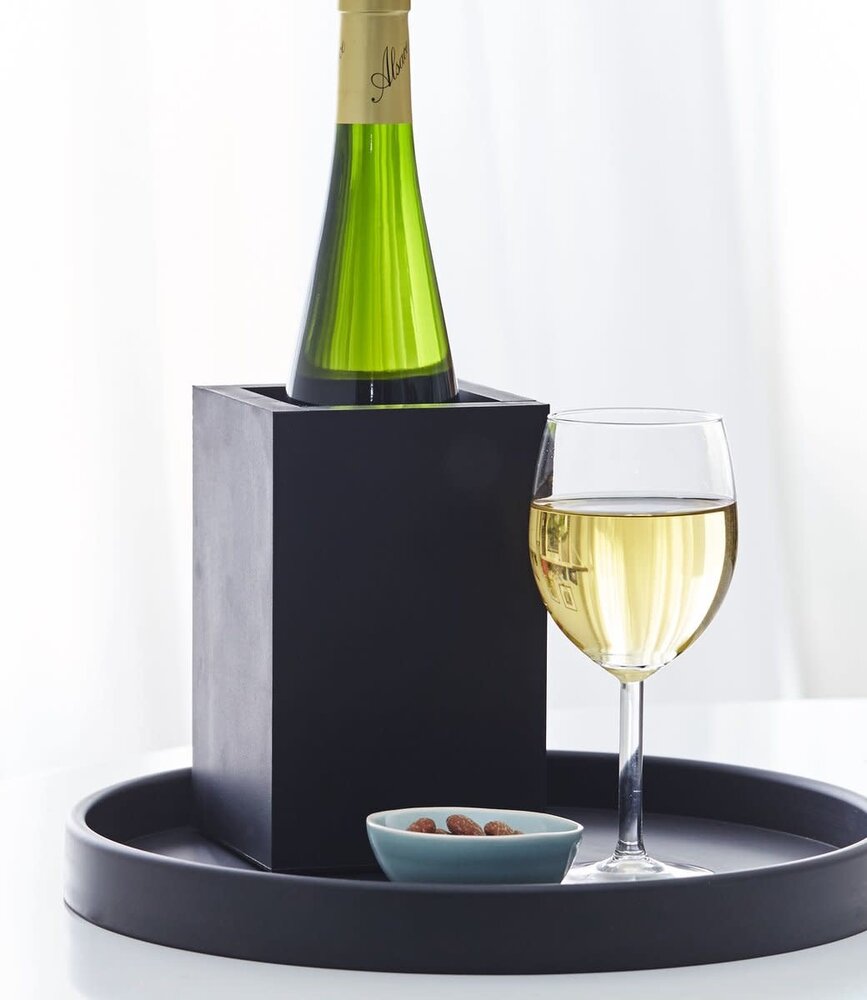 SEJ Design SEJ Design Black Serving Tray Round Ø 32 SEJ Design SEJ Design Black Serving Tray Round Ø 32