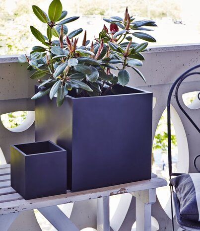 SEJ Design SEJ Design Bloempot Zwart 30x30x30cm SEJ Design SEJ Design Bloempot Zwart 30x30x30cm