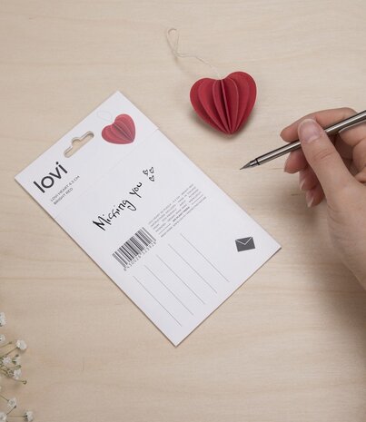 LOVI Lovi Hartje berkenhout donker rood DIY pakketje - 2 formaten - ook leuk om te versturen als cadeau LOVI Lovi Hartje berkenhout donker rood DIY pakketje - 2 formaten - ook leuk om te versturen als cadeau