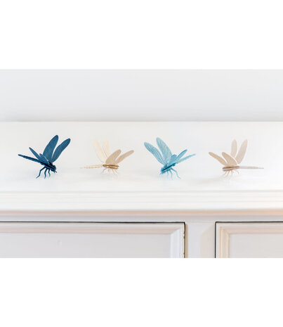 LOVI Lovi dragonfly wood - different colours - Birch plywood 3D-animal DIY package - perfect to send as a gift LOVI Lovi dragonfly wood - different colours - Birch plywood 3D-animal DIY package - perfect to send as a gift
