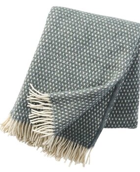 Klippan Klippan Knut plaid 130x200 Balsam green made of 100% lambs wool Klippan Klippan Knut plaid 130x200 Balsam green made of 100% lambs wool