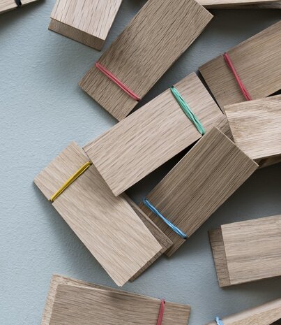 Moebe Moebe Pinch Oak