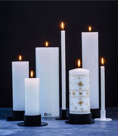KunstIndustrien KunstIndustrien Italian Church Candles Ø1.3cm H30cm box 12 pieces 6 burning hours KunstIndustrien KunstIndustrien Italian Church Candles Ø1.3cm H30cm box 12 pieces 6 burning hours