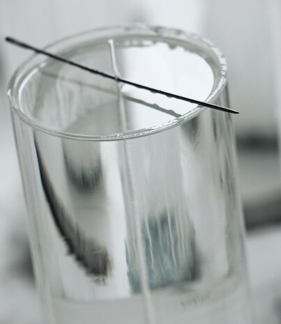 KunstIndustrien KunstIndustrien Wax Altaar Kaarsen wit Ø5cm H30cm - 90 branduren