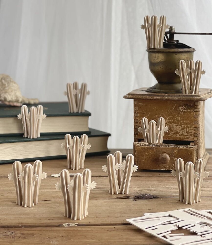 LOVI Lovi Moomin Hattifatteners 5cm - Berkenhout DIY pakketje LOVI Lovi Moomin Hattifatteners 5cm - Berkenhout DIY pakketje