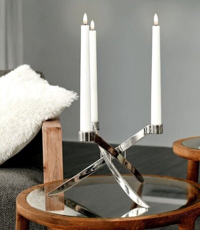 Uyuni Lighting Uyuni Lighting LED Wax dinerkaars 2 stuks Ø2,3 x 20cm Nordic White Uyuni Lighting Uyuni Lighting LED Wax dinerkaars 2 stuks Ø2,3 x 20cm Nordic White