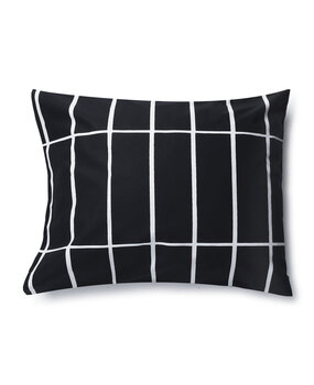 Marimekko Marimekko pillow case 50x60cm (excl. pillow) Tiiliskivi black Marimekko Marimekko pillow case 50x60cm (excl. pillow) Tiiliskivi black
