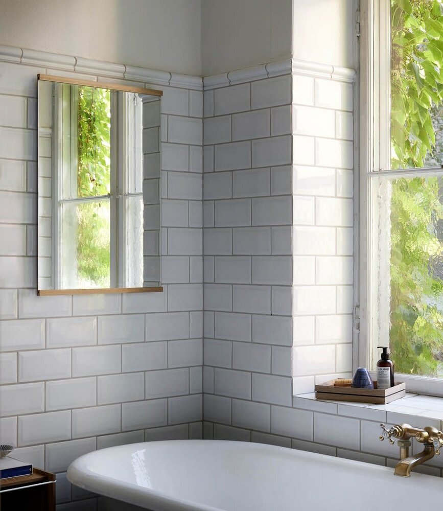 Moebe Moebe Rectangular Wall Mirror 50x70cm Oak Moebe Moebe Rectangular Wall Mirror 50x70cm Oak