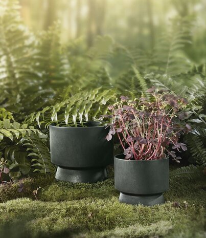 Rosendahl Rosendahl Ro Bloempot 30cm van gerecycled plastic Donkergroen Rosendahl Rosendahl Ro Bloempot 30cm van gerecycled plastic Donkergroen