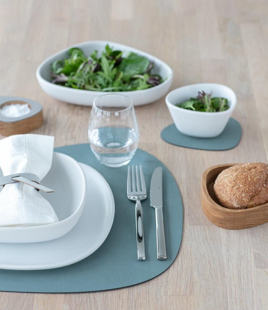 LIND DNA LIND DNA Table Mat Curve L Nupo Recycled Leather Pastel Green LIND DNA LIND DNA Table Mat Curve L Nupo Recycled Leather Pastel Green
