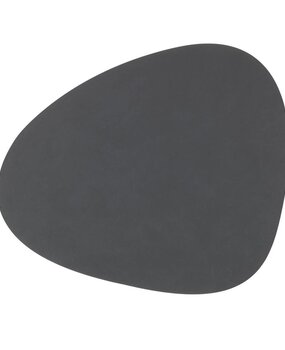 LIND DNA LIND DNA Placemat Curve L Nupo Gerecycled Leer antraciet LIND DNA LIND DNA Placemat Curve L Nupo Gerecycled Leer antraciet