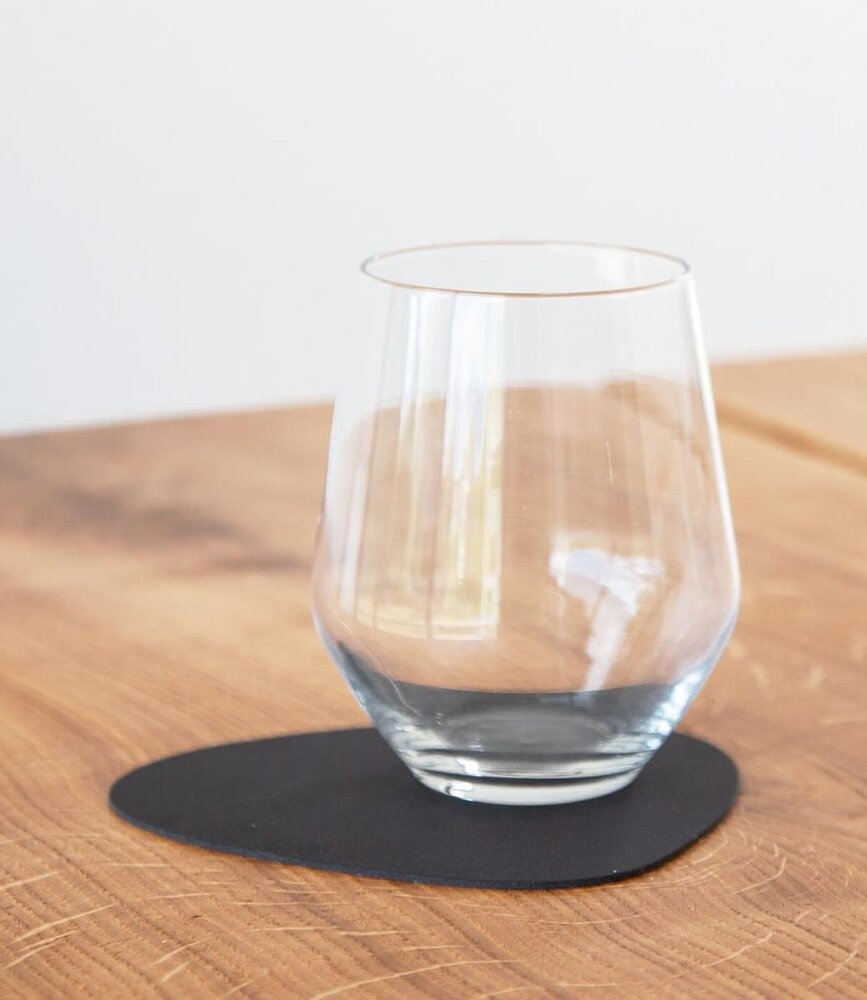 LIND DNA LIND DNA Glass Mat Curve Nupo Recycled Leather Black LIND DNA LIND DNA Glass Mat Curve Nupo Recycled Leather Black