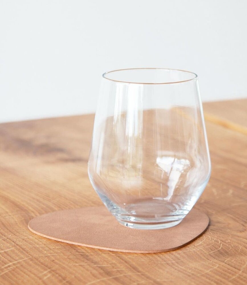 LIND DNA LIND DNA Glass Mat Curve Nupo Recycled Leather Nature LIND DNA LIND DNA Glass Mat Curve Nupo Recycled Leather Nature