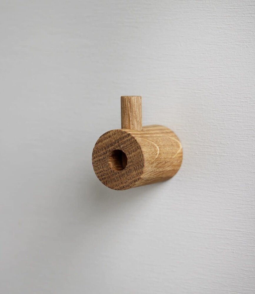 Moebe Moebe wall knob oak Moebe Moebe wall knob oak