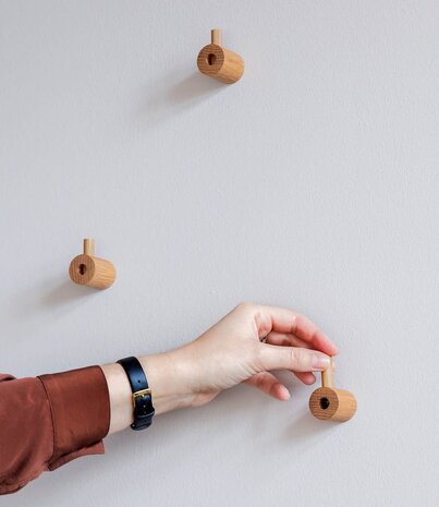 Moebe Moebe wandknop eiken Moebe Moebe wandknop eiken