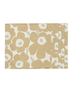 Marimekko Marimekko Pieni Unikko katoenen servet Set van 6 43x43cm zilver beige in cadeaubox Marimekko Marimekko Pieni Unikko katoenen servet Set van 6 43x43cm zilver beige in cadeaubox