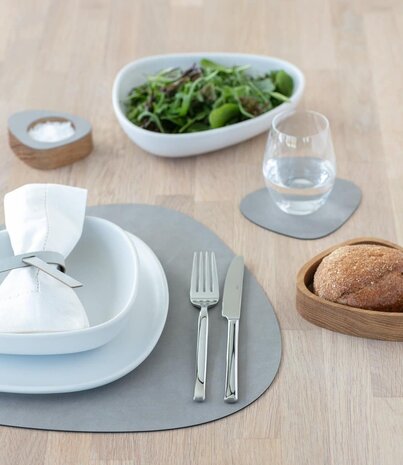 LIND DNA LIND DNA Placemat Curve L Nupo Gerecycled Leer Olive Green LIND DNA LIND DNA Placemat Curve L Nupo Gerecycled Leer Olive Green