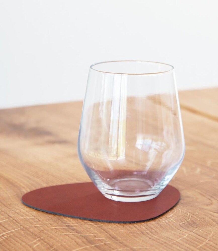 LIND DNA LIND DNA Glas Onderzetter Curve Nupo Gerecycled Leer Sienna LIND DNA LIND DNA Glas Onderzetter Curve Nupo Gerecycled Leer Sienna