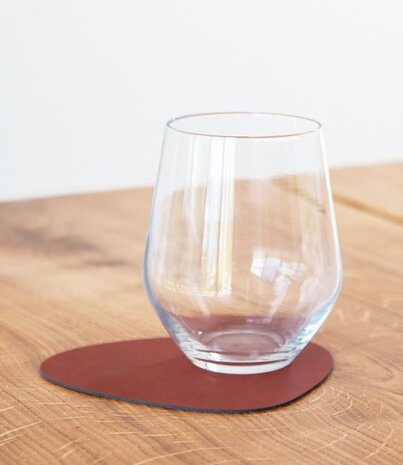 LIND DNA LIND DNA Glas Onderzetter Curve Nupo Gerecycled Leer Sienna LIND DNA LIND DNA Glas Onderzetter Curve Nupo Gerecycled Leer Sienna