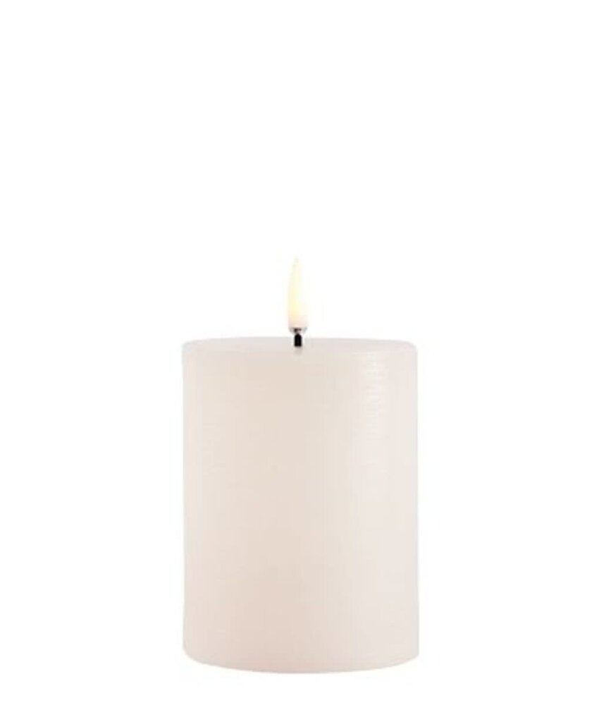 Uyuni Lighting Uyuni Lighting LED pillar candle Ø7,8 x 10cm Rustic Vanilla Uyuni Lighting Uyuni Lighting LED pillar candle Ø7,8 x 10cm Rustic Vanilla