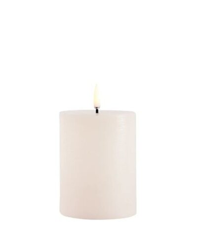 Uyuni Lighting Uyuni Lighting LED pillar candle Ø7,8 x 10cm Rustic Vanilla Uyuni Lighting Uyuni Lighting LED pillar candle Ø7,8 x 10cm Rustic Vanilla