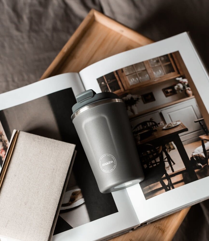 AYA & IDA AYA & IDA Cup2go 380 ml Tropisch Groen AYA & IDA AYA & IDA Cup2go 380 ml Tropisch Groen