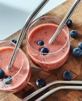 AYA & IDA AYA & IDA RVS Smoothie rietjes set van 4 stuks met borsteltje zilverkleurig herbruikbare AYA & IDA AYA & IDA RVS Smoothie rietjes set van 4 stuks met borsteltje zilverkleurig herbruikbare
