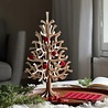 LOVI Lovi Spar Houten boom H30cm met 8 rode houten ballen - naturel 3D-boom DIY pakketje LOVI Lovi Spar Houten boom H30cm met 8 rode houten ballen - naturel 3D-boom DIY pakketje