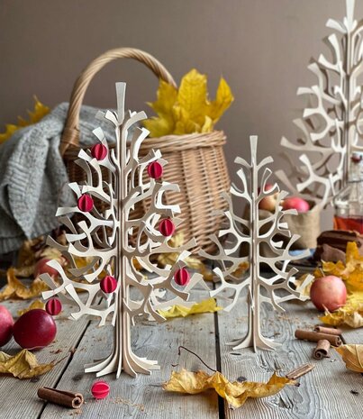 LOVI Lovi Spruce Wooden tree H30cm with 8 red wooden mini-balls - natural 3D tree DIY package LOVI Lovi Spruce Wooden tree H30cm with 8 red wooden mini-balls - natural 3D tree DIY package