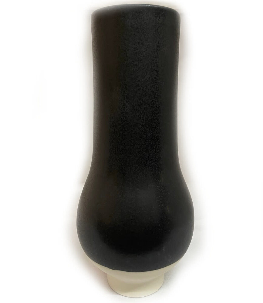 Studio Arhoj Studio Arhoj Hana Vase Sakura Large Black matt Studio Arhoj Studio Arhoj Hana Vase Sakura Large Black matt