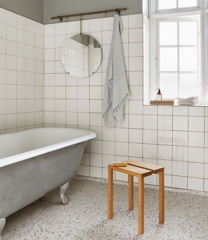 Moebe Moebe Peg Stool kruk eiken Moebe Moebe Peg Stool kruk eiken