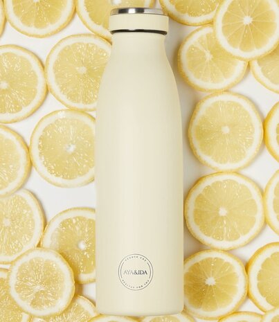 AYA & IDA AYA & IDA Thermo RVS Drinkfles 500 ml Butter Yellow AYA & IDA AYA & IDA Thermo RVS Drinkfles 500 ml Butter Yellow