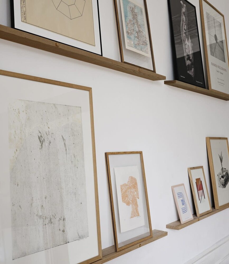 Moebe Moebe Gallery Shelf 70cm Oak Moebe Moebe Gallery Shelf 70cm Oak