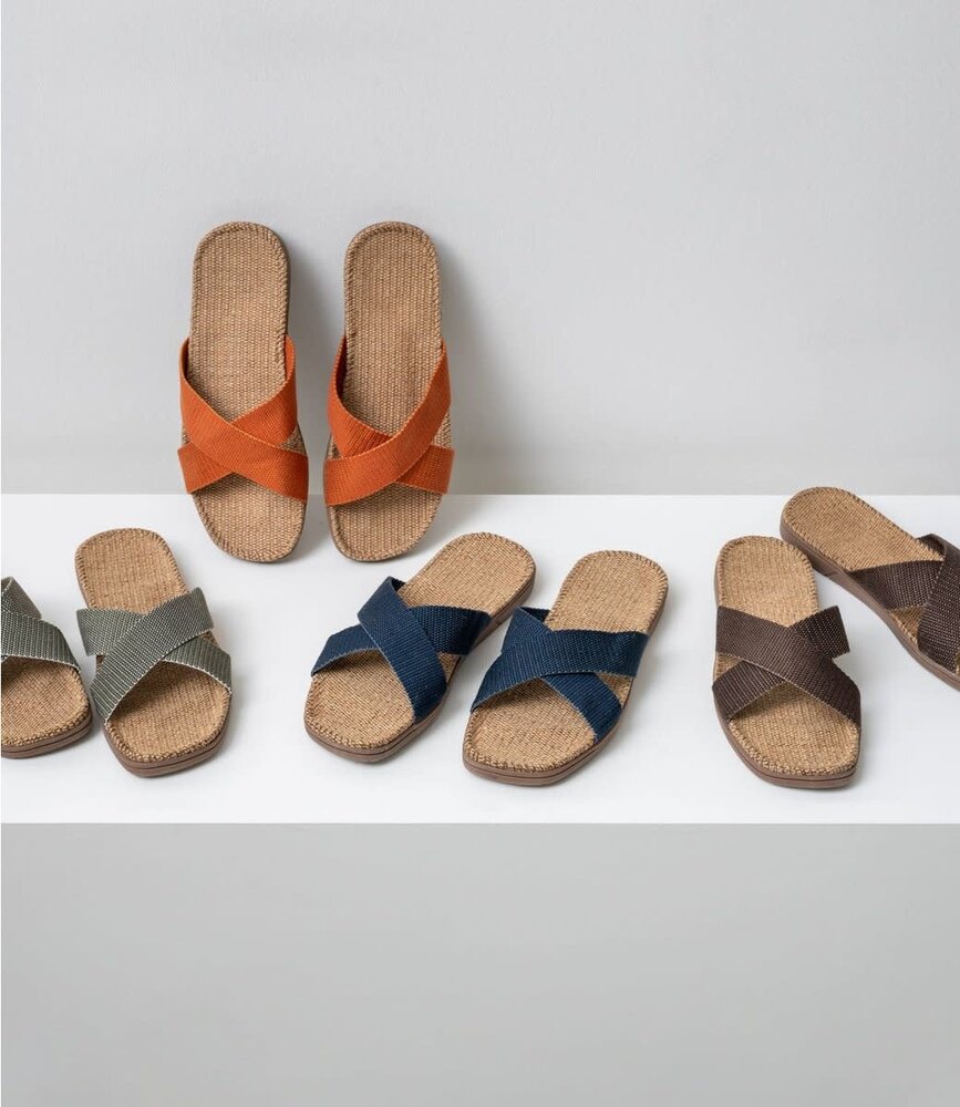 Shangies Shangies Unisex Sandals Spicy Pumpkin (various sizes) Shangies Shangies Unisex Sandals Spicy Pumpkin (various sizes)