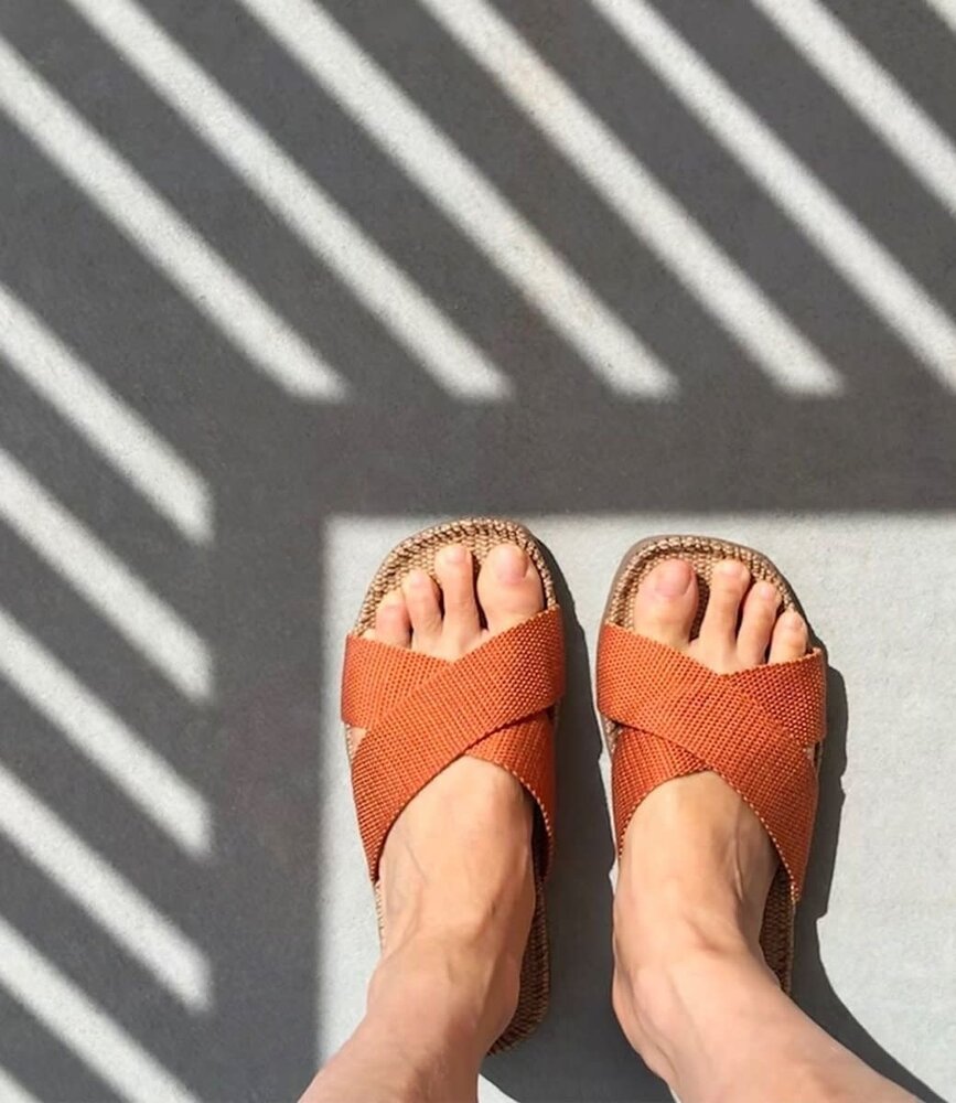 Shangies Shangies Unisex Sandals Spicy Pumpkin (various sizes) Shangies Shangies Unisex Sandals Spicy Pumpkin (various sizes)