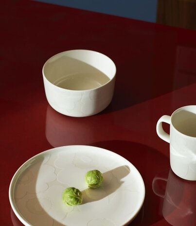 Marimekko Marimekko Unikko plate 20cm offwhite Marimekko Marimekko Unikko plate 20cm offwhite