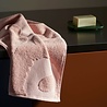 Marimekko Marimekko Unikko towel 50x70cm pink Marimekko Marimekko Unikko towel 50x70cm pink