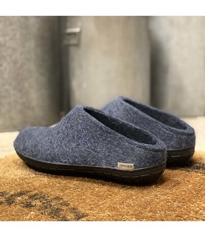 Glerups Glerups Slip-on met zwart rubber zool (diverse maten) Denim Pantoffel Glerups Glerups Slip-on met zwart rubber zool (diverse maten) Denim Pantoffel