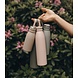 AYA & IDA AYA & IDA siliconen hengsel Beige voor Drinkfles Thermo 350 - 1000 ml van AYA & IDA AYA & IDA AYA & IDA siliconen hengsel Beige voor Drinkfles Thermo 350 - 1000 ml van AYA & IDA