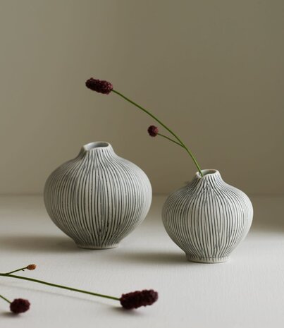 LINDFORM LINDFORM vaas Line Grey H5.6cm Small LINDFORM LINDFORM vaas Line Grey H5.6cm Small