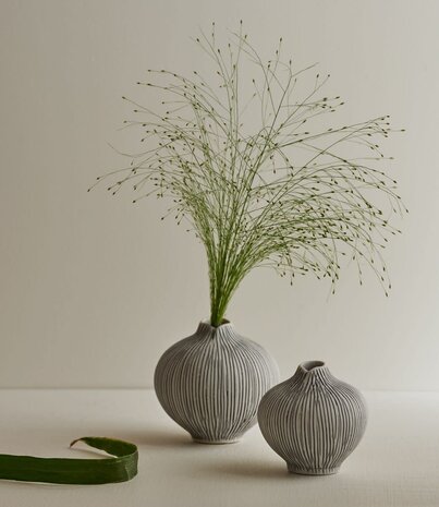 LINDFORM LINDFORM vaas Line Grey H5.6cm Small LINDFORM LINDFORM vaas Line Grey H5.6cm Small